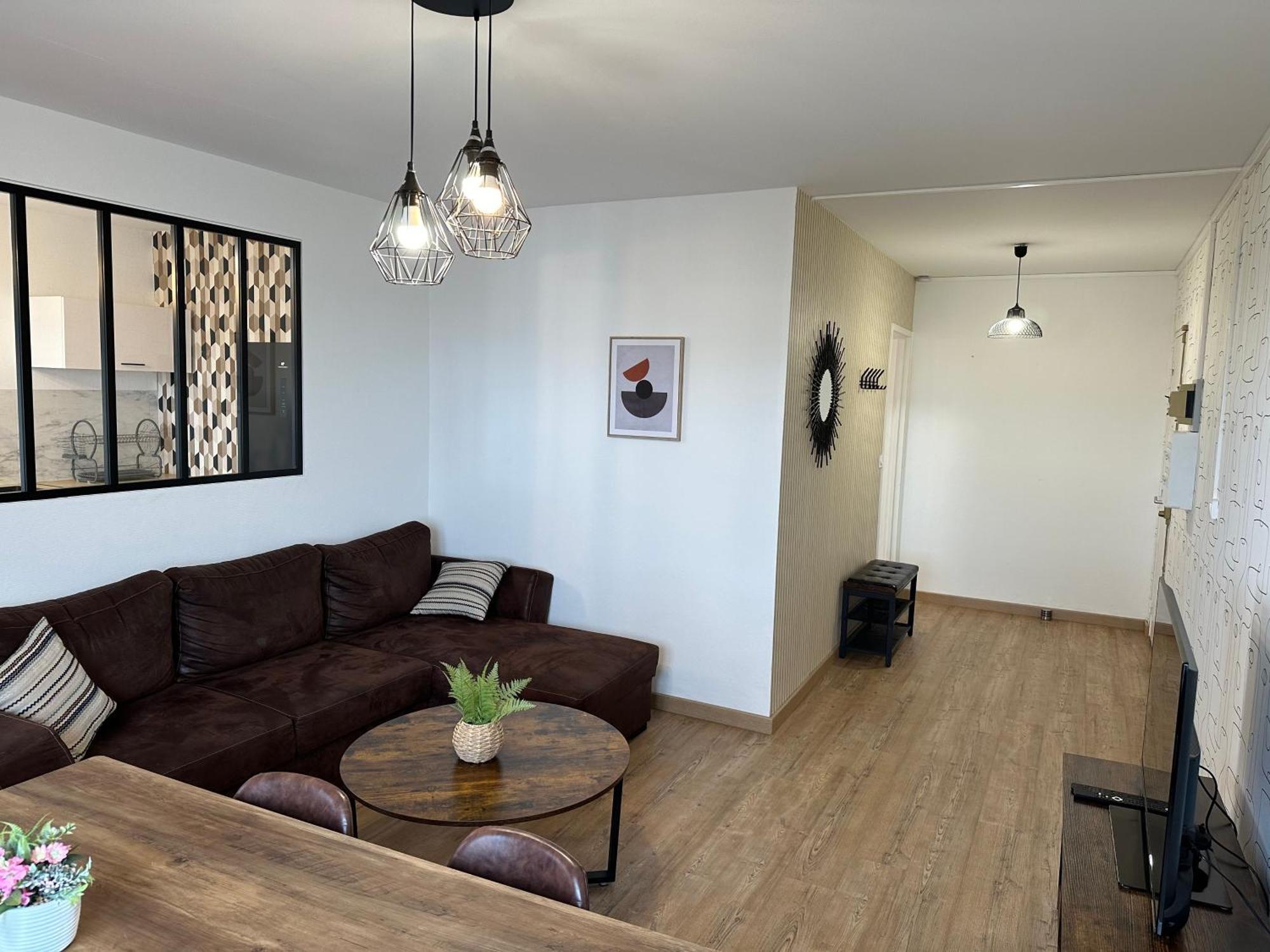 Châteauroux Le Grand Parc 13 - 2 Chambres - Wifi - Parking מראה חיצוני תמונה
