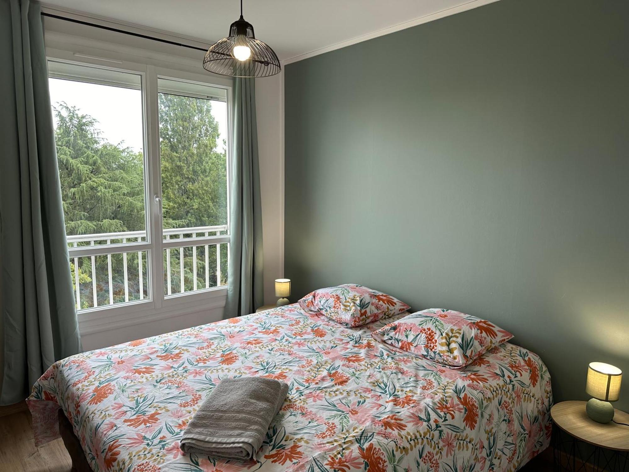 Châteauroux Le Grand Parc 13 - 2 Chambres - Wifi - Parking מראה חיצוני תמונה